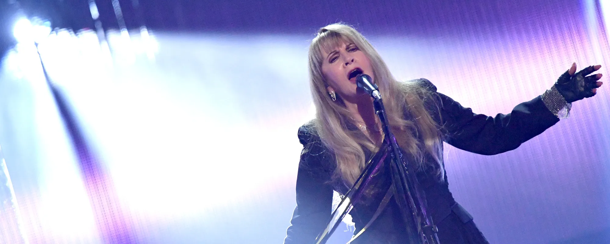 The Meaning Behind “If Anyone Falls” by Stevie Nicks and the “Real Rock and Roller” Who Sparked Its Deep Emotion