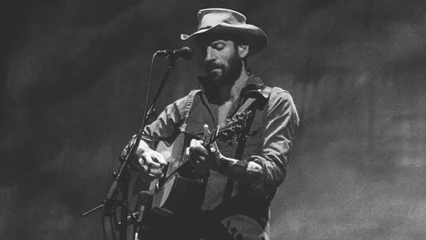 Photo courtesy of Ray LaMontagne's official Facebook page