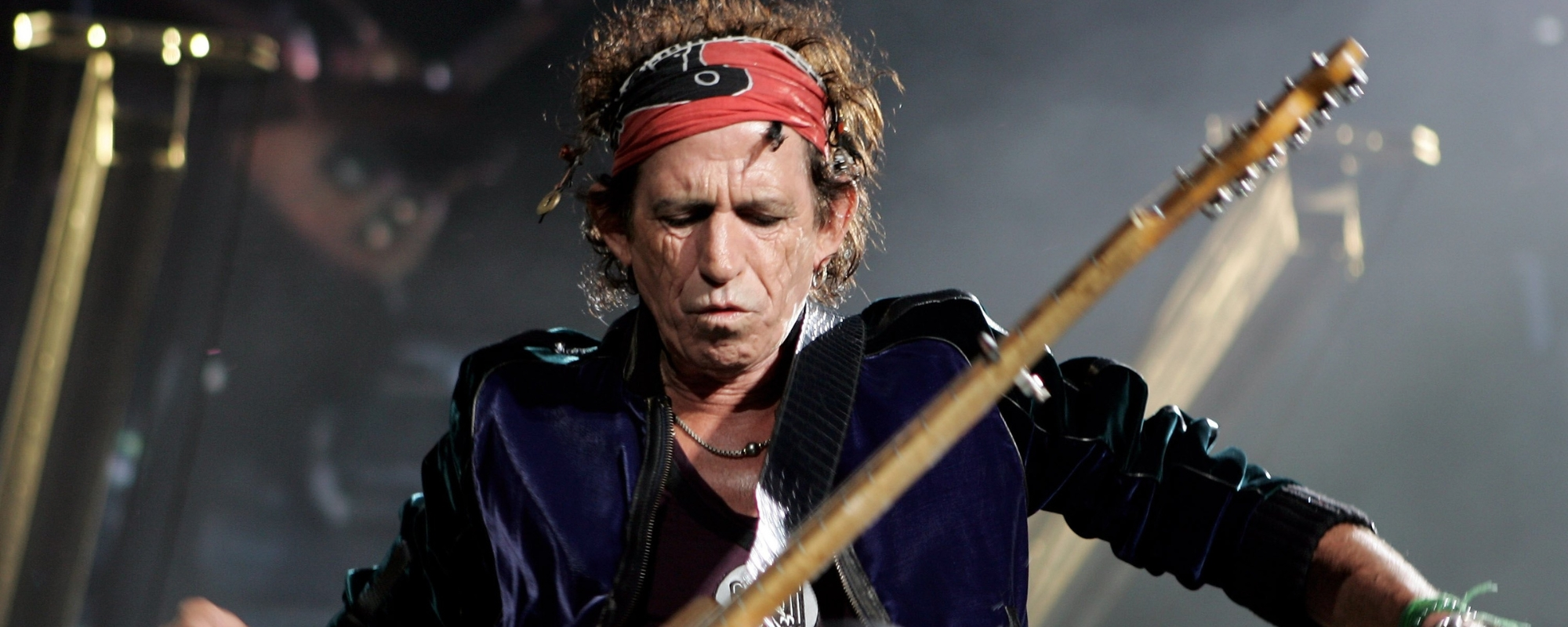 Keith Richards’ Favorite Guitarist: “One of the Great Riff Masters”