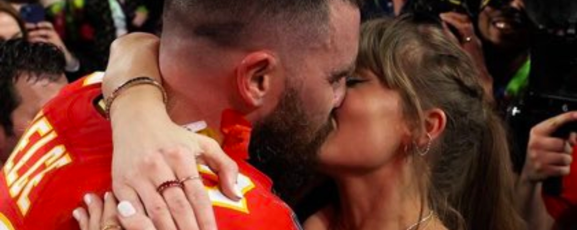 Taylor Swift vs. Travis Kelce: The Power Couple Is Going Head-To-Head for an Award