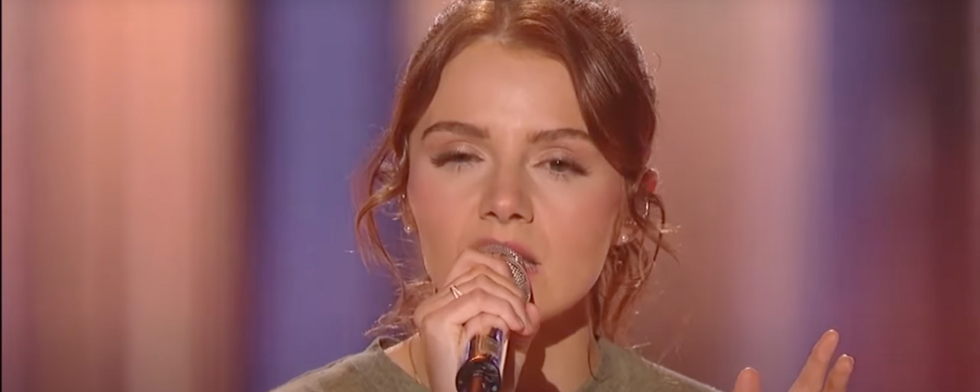 Emmy Russell Reveals the Real Reason Behind Her Barefoot ‘American Idol’ Performance