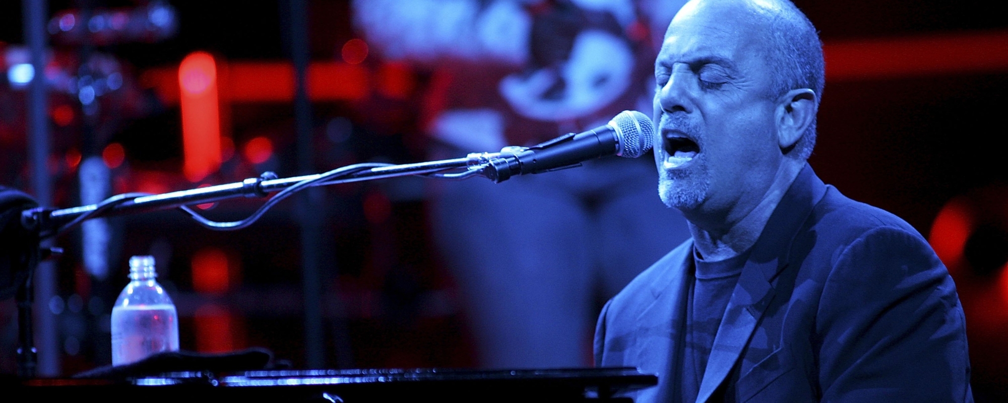 Watch the Full Billy Joel Performance of “Piano Man” That CBS Cut Short