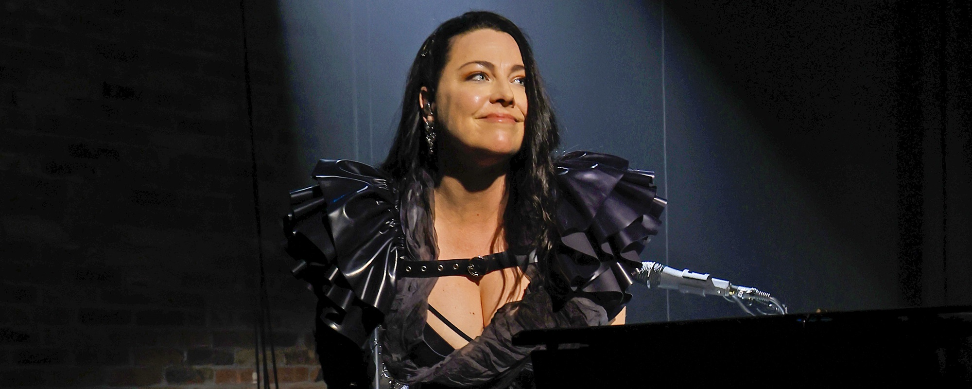 Evanescence’s Amy Lee Clears The Air on Linkin Park Rumors