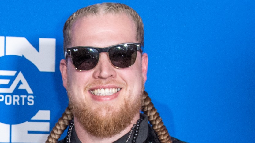 'The Voice' Winner Huntley Performs "Uptown Funk" With Cruising With His Band