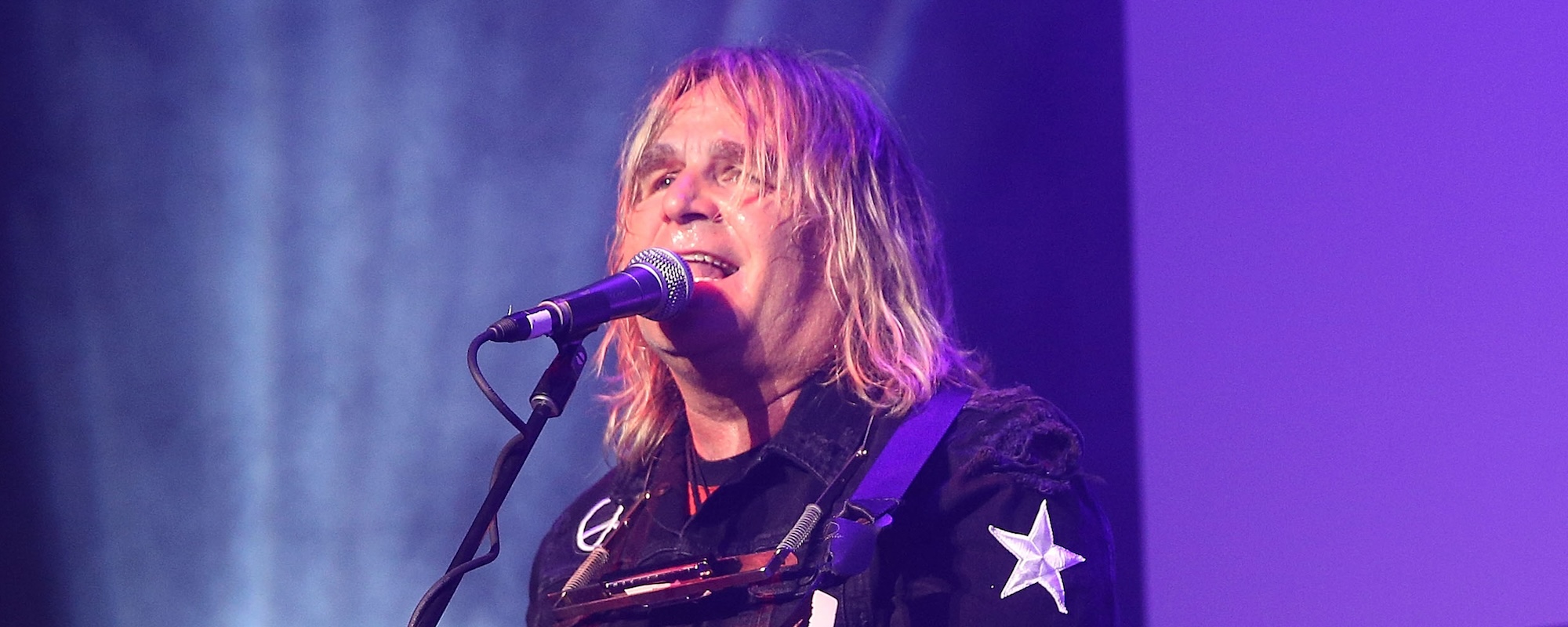 The Alarm’s Mike Peters Faces Cancer Relapse, Band Postpones U.S. Tour