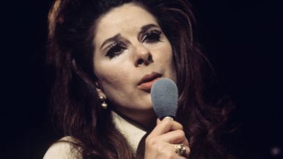 Bobbie Gentry singing
