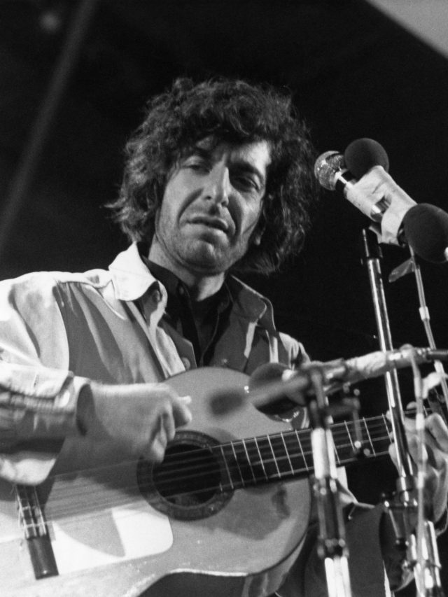 Behind The Meaning of “Hallelujah” by Leonard Cohen