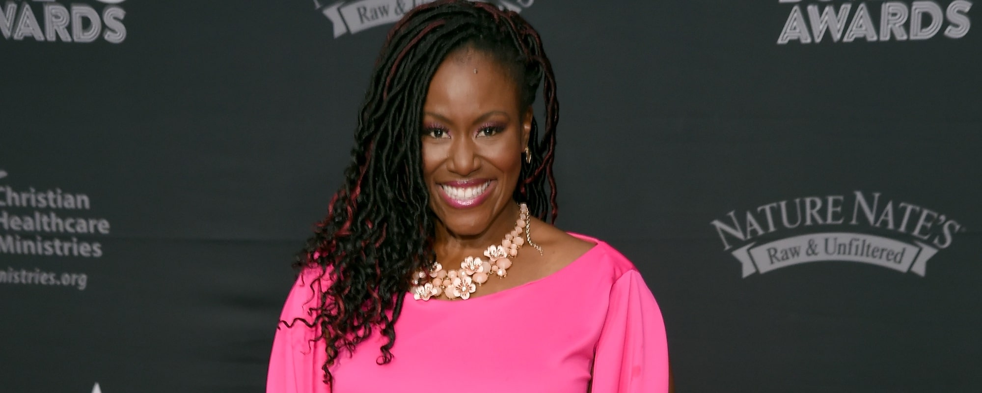 Mandisa forgave Simon Cowell for his mean comments during her audition.