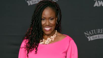 Mandisa forgave Simon Cowell for his mean comments during her audition.