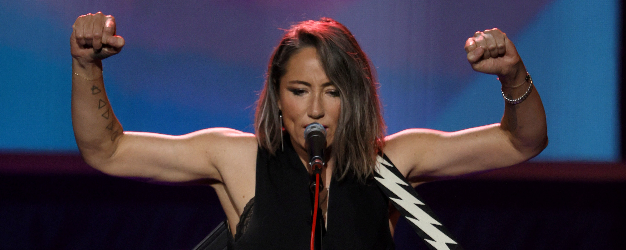 The Unlikely Success Story Behind KT Tunstall’s “Black Horse and the Cherry Tree”