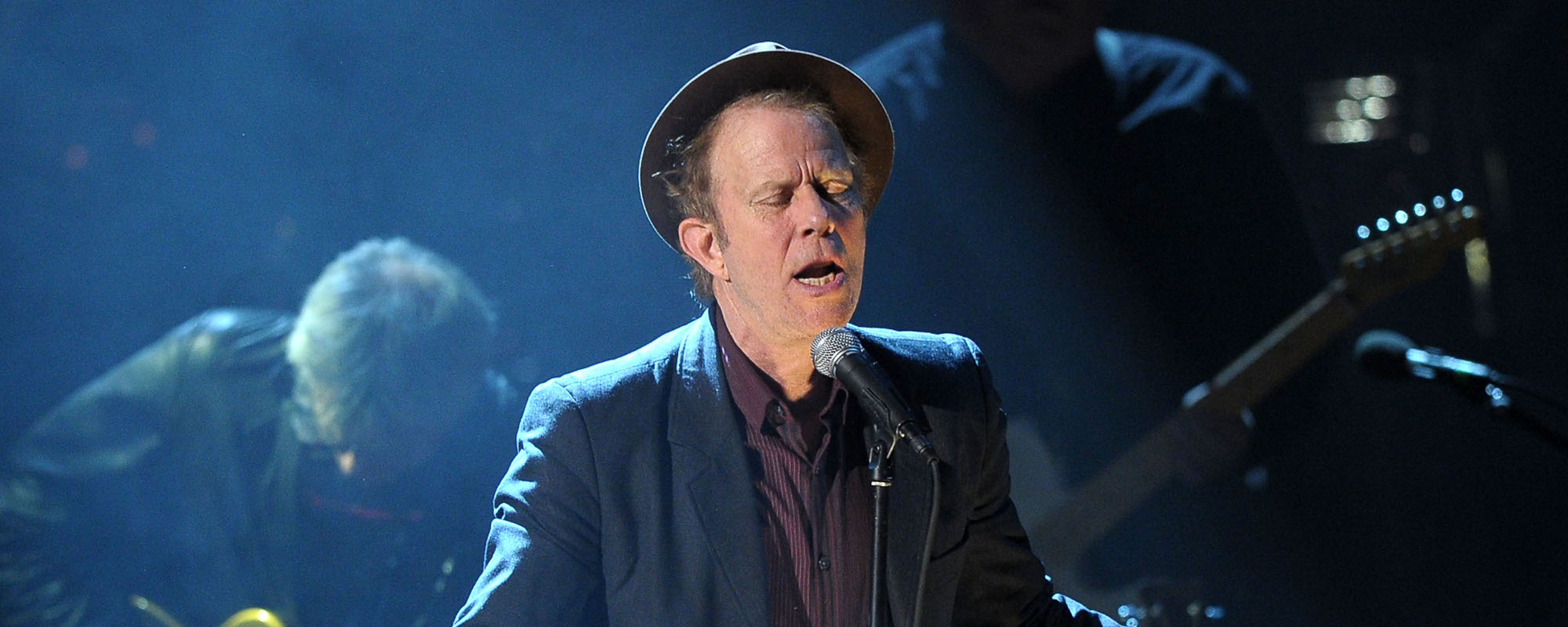 5 Memorable Albums Released 25 Years Ago This Month - American Songwriter