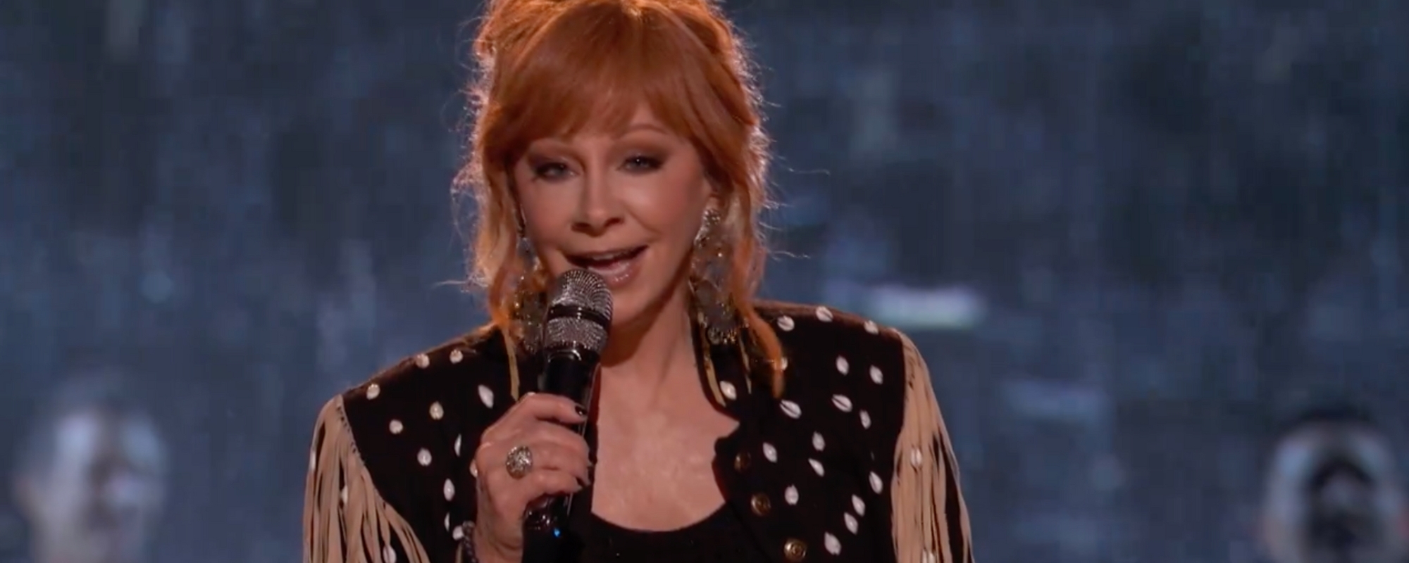“I Can’t Let Country Radio Ignore This One”: Reba McEntire Fans Are Losing It Over Her New Song, ‘The Voice’ Performance