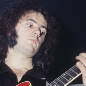 Richie Blackmore Honors the Late Duane Eddy With Touching Tribute