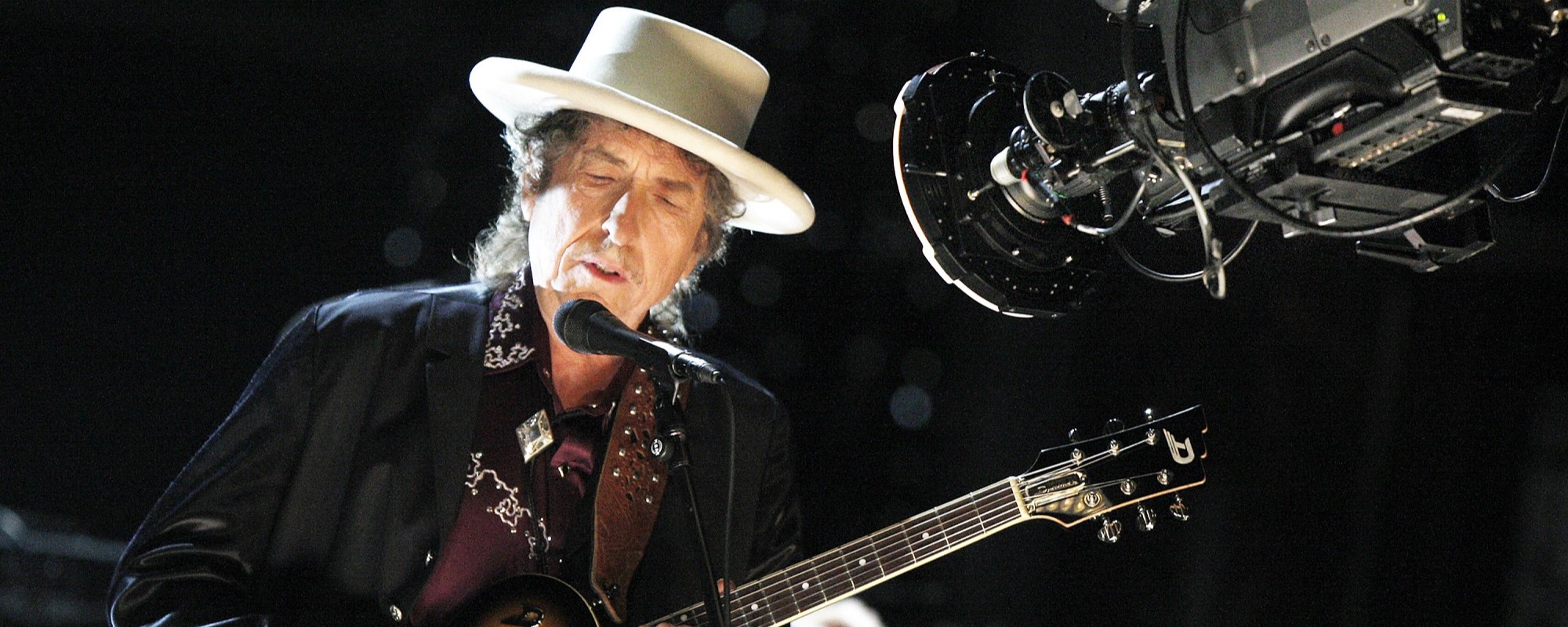 Remember When Bob Dylan Topped the ‘Billboard’ 200 for the Fifth Time & Set a Chart Record with ‘Together Through Life’