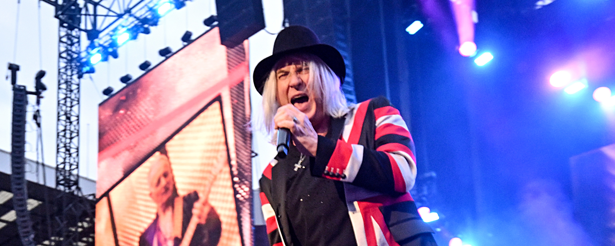 Def Leppard’s Joe Elliott Explains How a Hole in the Wall Led to the Hit Song “Photograph”