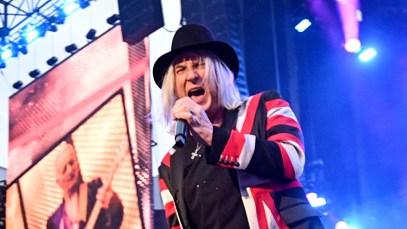 Def Leppard's Joe Elliott Explains How a Hole in the Wall Led to the Hit Song "Photograph"