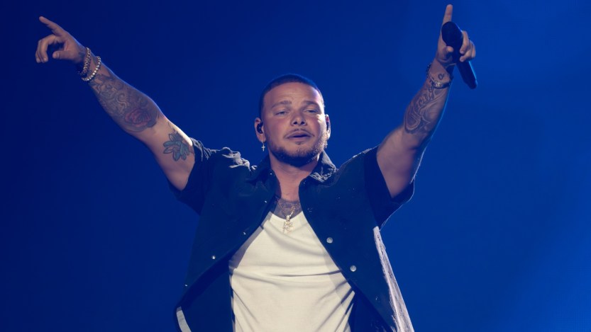 Kane Brown Celebrates His No. 1 Hit "I Can Feel It," Talks Family and His Love for Nashville