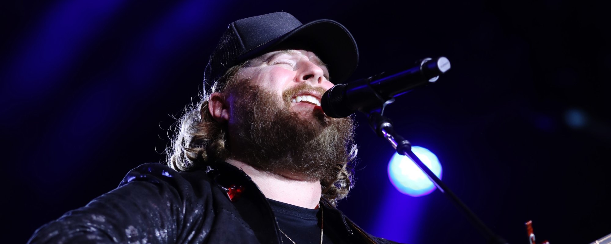 ACM Awards Bring Out Unlikely Duo of Avril Lavigne and Nate Smith to Debut New Country Single