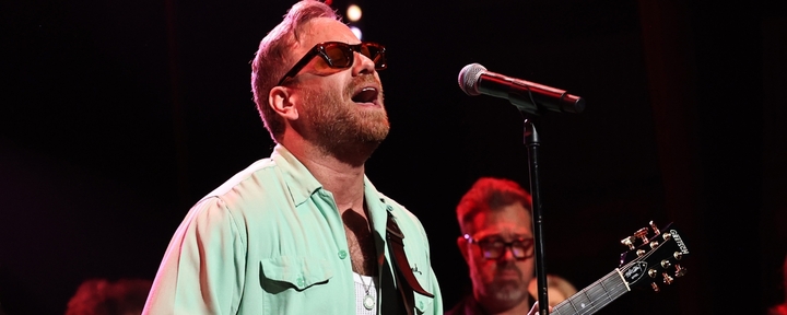 Watch: ‘The Voice’ Can’t Get Enough of The Black Keys’ Electrifying Performance of “Beautiful People (Stay High)”