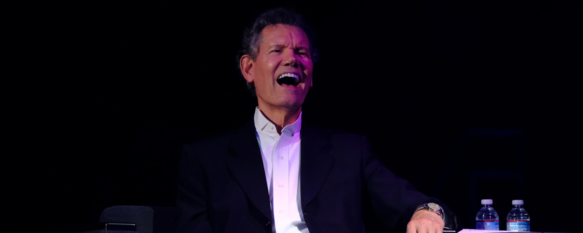 Randy Travis Announces His First “Brand New Studio Recording” Since His Near-Fatal Stroke in 2013