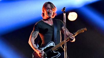 Keith Urban and Lainey Wilson will release a new joint single tomorrow.