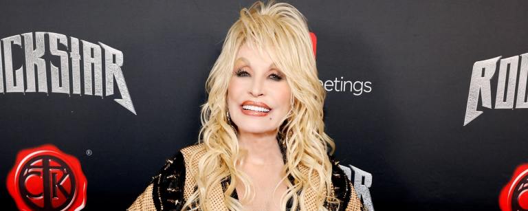 download – 2024-05-21T172056.416 Dolly Parton attends Dolly Parton's Rockstar VIP Album Release Party with American Greetings on November 16, 2023 in Nashville, Tennessee.