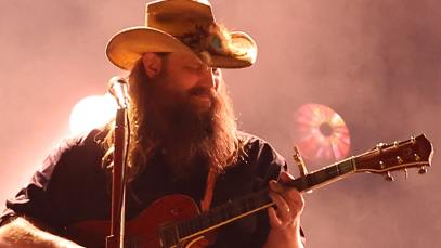 Chris Stapleton performs onstage during the 57th Annual CMA Awards at Bridgestone Arena on November 08, 2023 in Nashville, Tennessee.