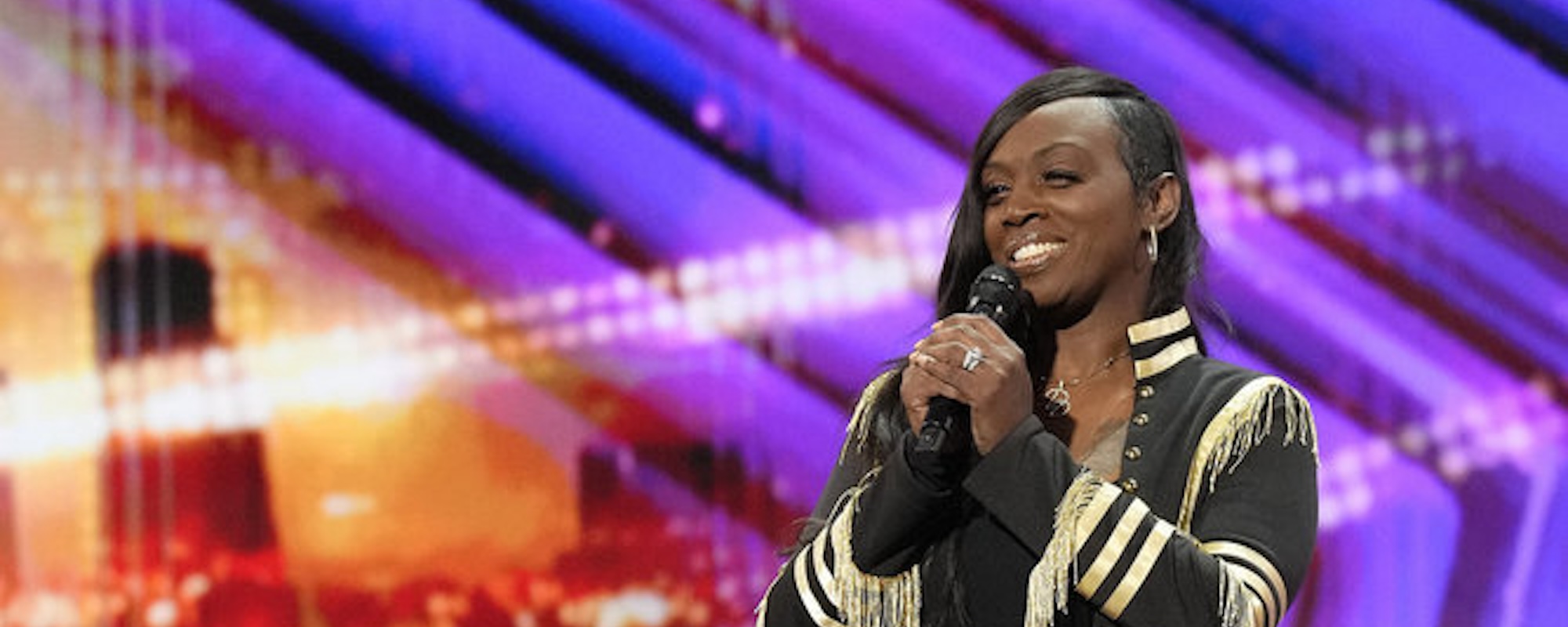 Watch Prison Nurse Dee Dee Simon Take Off Her Shoes and Bring Simon Cowell Near Tears on ‘America’s Got Talent’ With an ‘American Idol’ Alum’s Hit