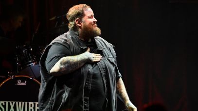 Young Jelly Roll Fan Gets Emotional Seeing "Son of a Sinner" Live