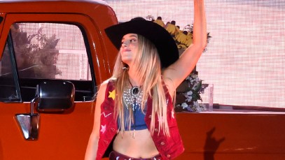 Lainey Wilson Welcomes Country Star Miranda Lambert to Stage for Special Performance of Hit Song