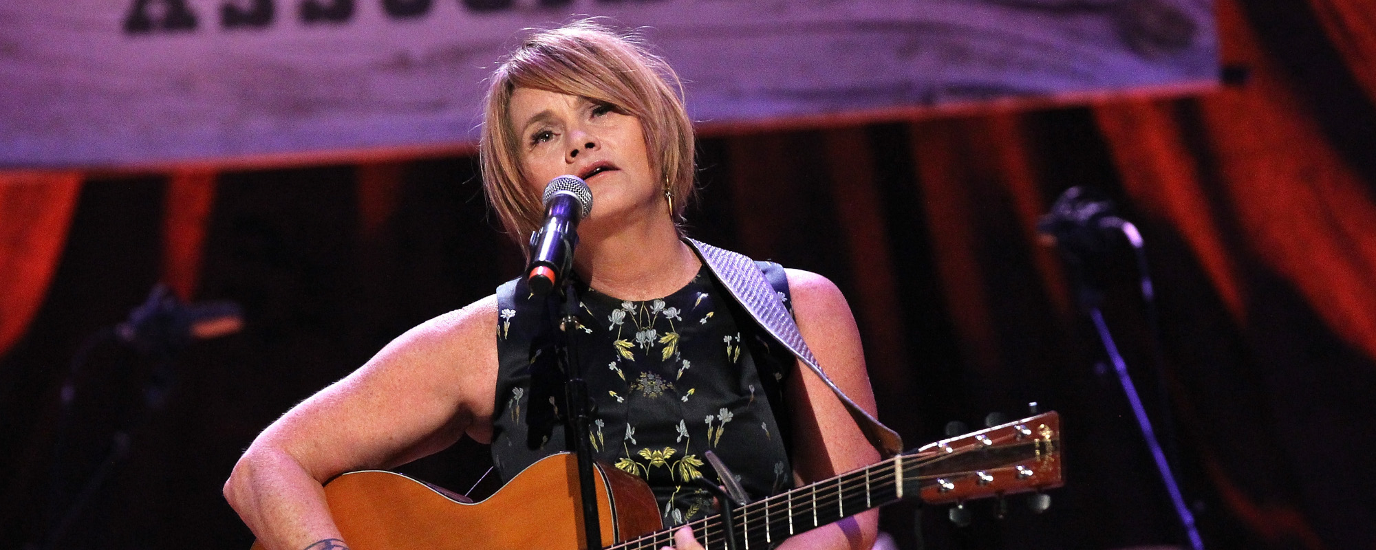 The Story and Meaning Behind “Sunny Came Home,” Shawn Colvin’s Smash that Was Inspired by a Painting The Story and Meaning Behind “Sunny Came Home,” Shawn Colvin’s Smash that Was Inspired by a Painting