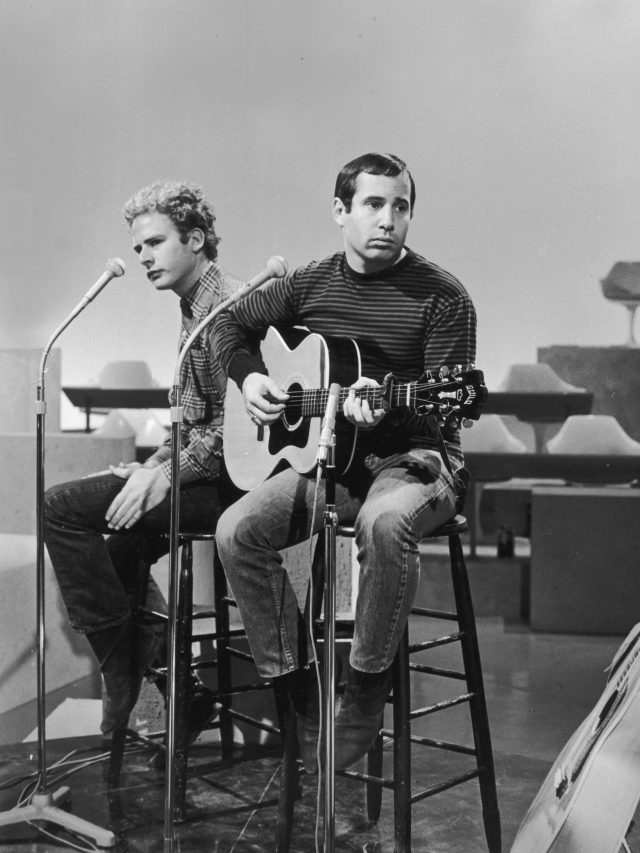 4 of the Best Folk Rock Bands From the 1970s American Songwriter