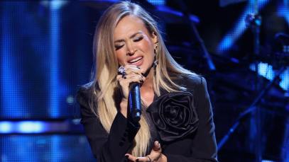 Carrie Underwood recently honored Joe Diffie at the Grand Ole Opry