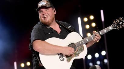 Luke Combs made countless fans cry with Fathers & Sons