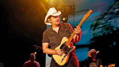Brad Paisley released one of the best country song for the summer