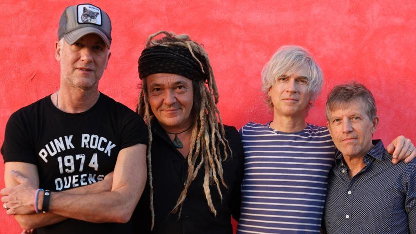 Nada Surf press photo