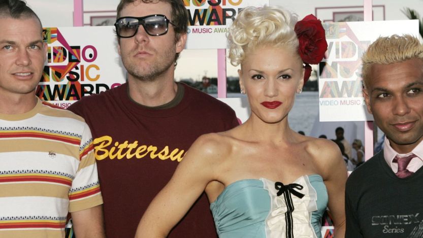 No Doubt standing side by side