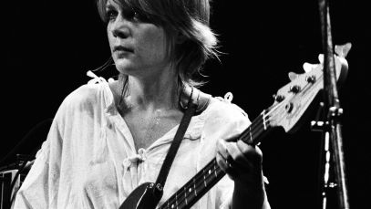 Tina Weymouth playing bass