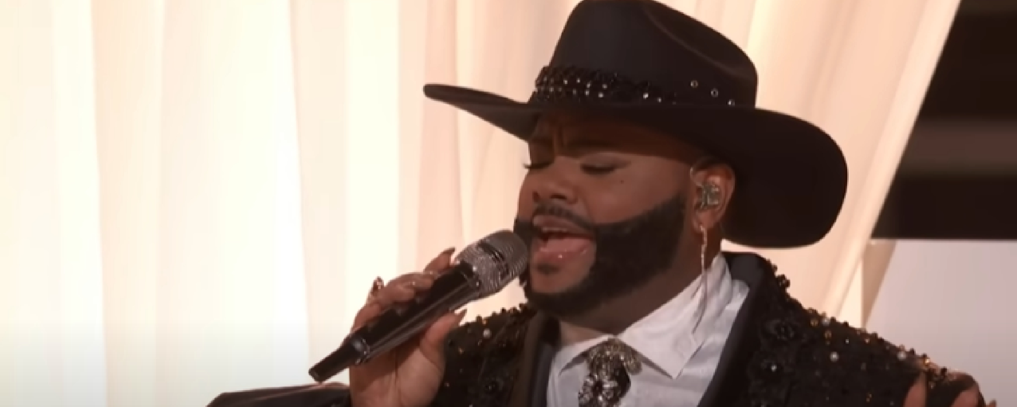 'The Voice' Winner Asher HaVon Serenades Social Media With Classic Hit From Donny Hathaway