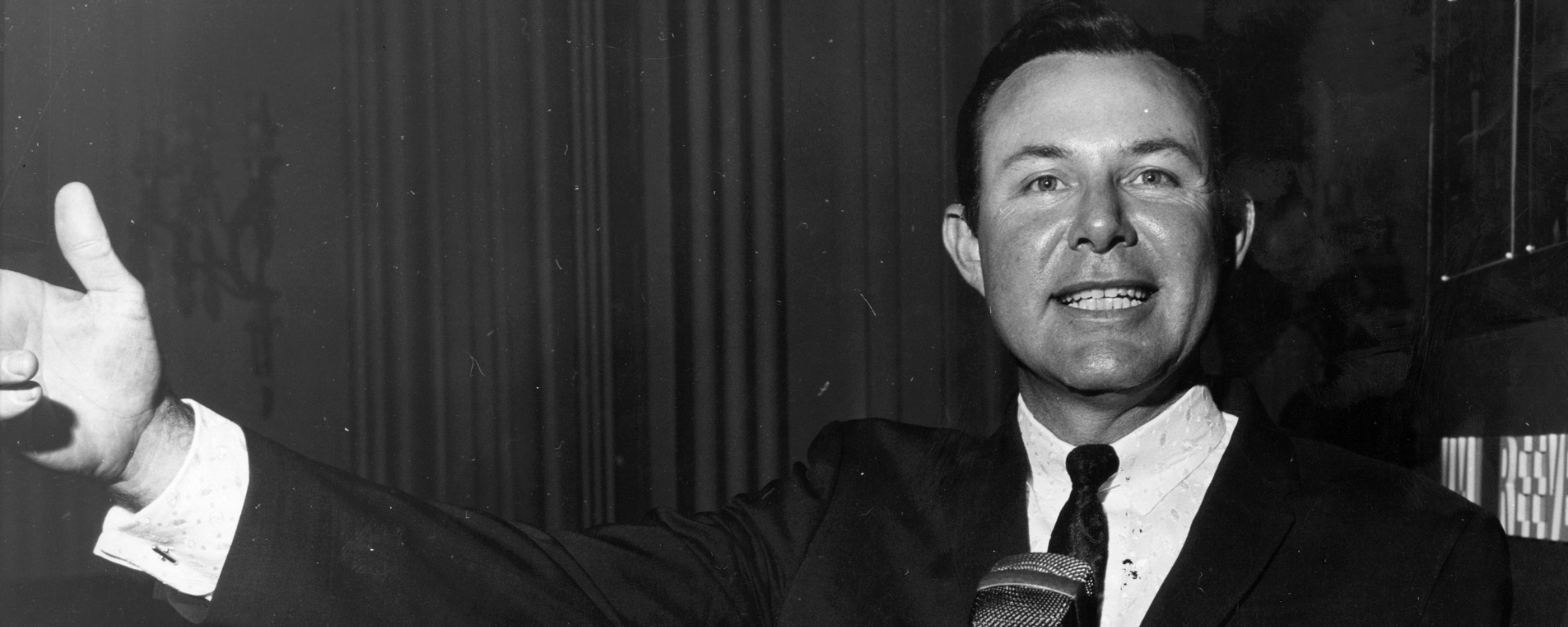 On This Day in 1964, Jim Reeves’ Plane Vanished Into the Storm—and Country Music Was Never the Same