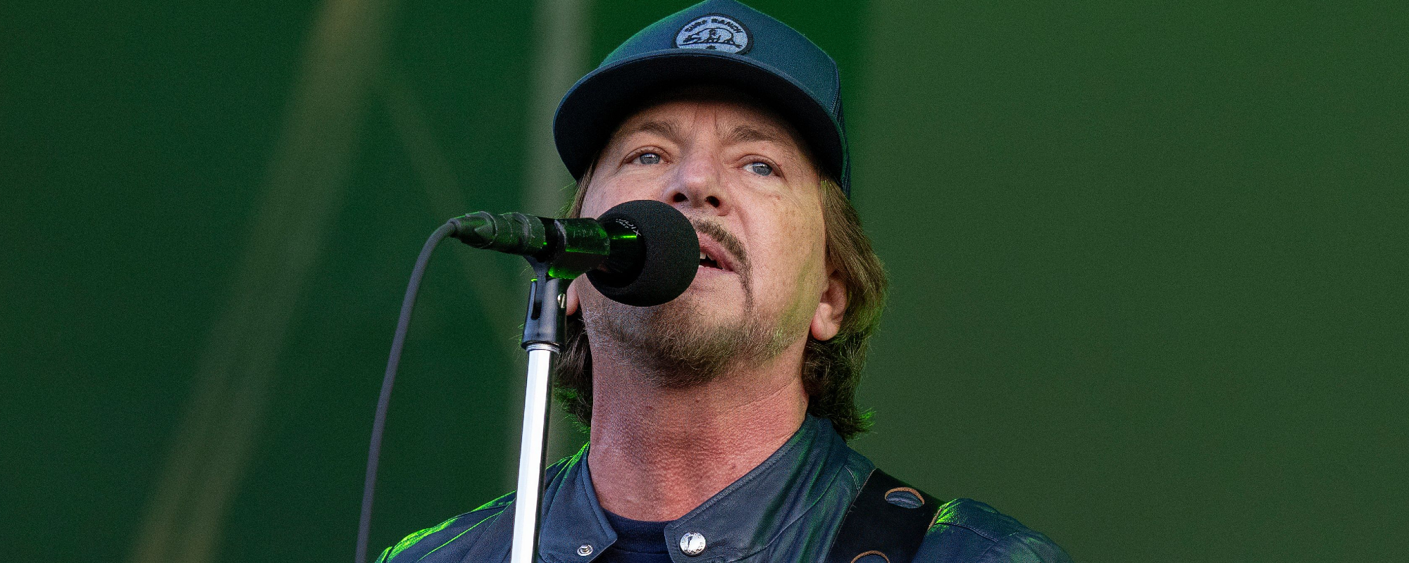 Eddie Vedder Explains How Pearl Jam Illness “Felt Like a Near-Death Experience”