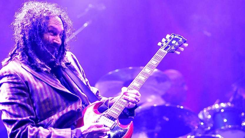 Watch Tom Petty & the Heartbreakers’ Mike Campbell and Steve Ferrone Play the National Anthem at a Milwaukee Brewers Game