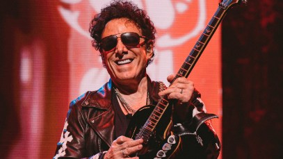 Neal Schon Discusses Journey Ending Their Ongoing Feud Over Money and Politics
