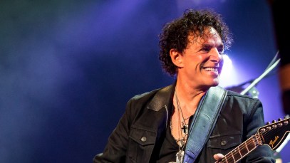 Neal Schon Recalls How Bands Like Bon Jovi & Def Leppard Took Inspiration From Journey