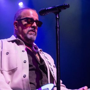 Raul Malo of The Mavericks Gives Health Update Amid Cancer Battle -  American Songwriter