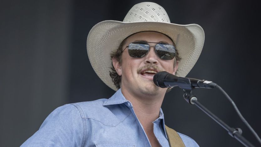 Zach Top Delivers Flawless Performance of This 2006 Billy Currington Hit