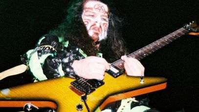 Dimebag Darrell performing
