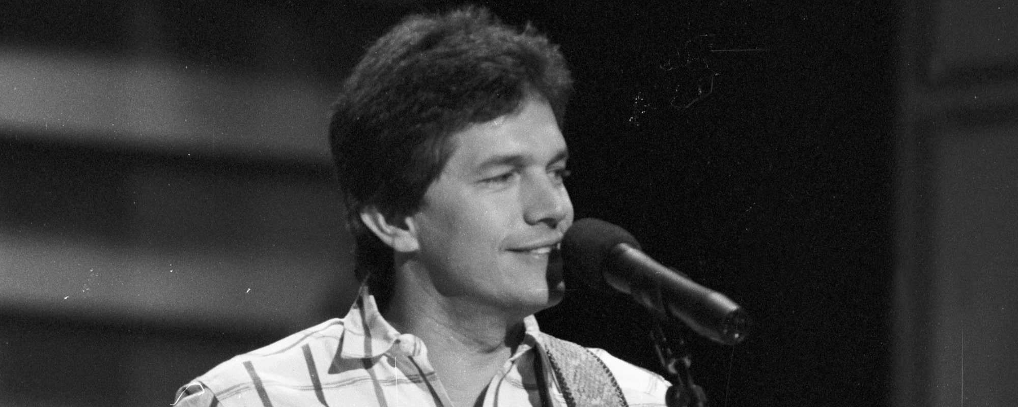 Try Not To Sing These 3 Unforgettable Country Hooks of the 1980s—Spoiler, You’ll Fail