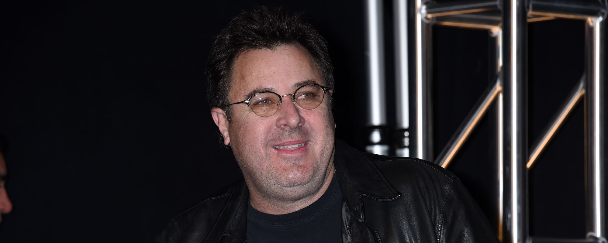 Watch Vince Gill Pay Tribute to Late Friend and Oak Ridge Boys Legend Joe Bonsall With Grand Ole Opry Performance