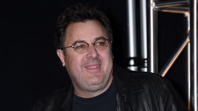 Vince Gill paid tribute to Joe Bonsall at the Grand Ole Opry